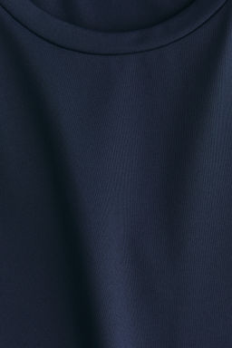 Camiseta entallada de microfibra - H&m фото 12