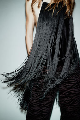 VELVET HALTER NECK TOP WITH FRINGING - Zara фото 2