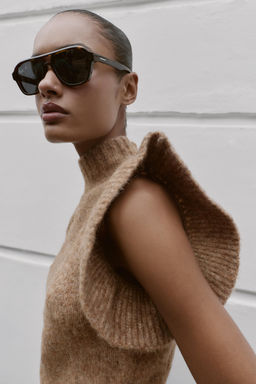 WOOL TOP WITH RUFFLES - Zara фото 2