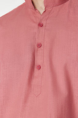 Gul Kurusu Hakim Yaka Regular Fit Kollar? Apoletli Gomlek TMNSS24GO00039