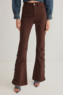 Kahverengi Kusgozu Yan Bagc?kl? Yuksek Bel Flare Jeans TWOSS25JE00013 - Trendyolmilla фото 3