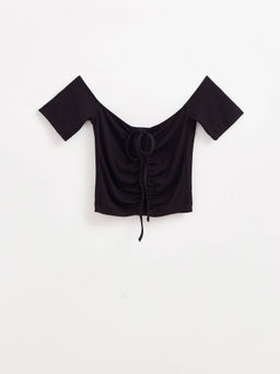 CONTE Укороченный топ в рубчик с отрытыми плечами и сборкой LD 2632 black - Conte elegant фото 7