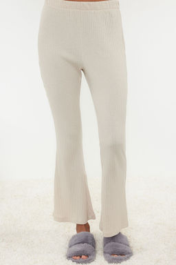 Trendyolmilla Bej Baby Overlok Detayl? Dik Yaka Fitilli Orme Pijama Tak?m? THMAW25PT00030