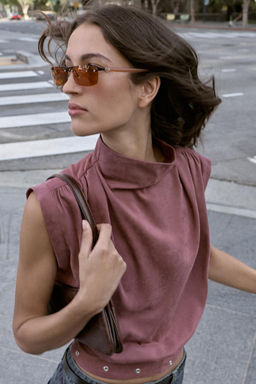 FAUX SUEDE BUCKLE TOP - Zara фото 9