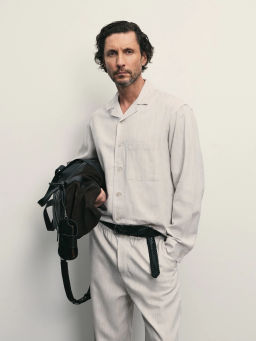 Рубашка relax fit со льном / Zarina