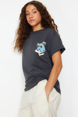 TRENDYOLMILLA Antrasit %100 Pamuk S?rt ve On Oversize/Genis Kal?p Orme T-Shirt TWOSS24TS00056 фото 2