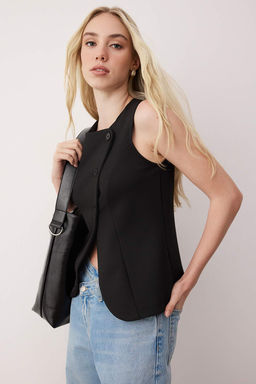 Siyah Asimetrik Dugmeli Fitted/Vucuda Oturan Orme Yelek TWOAW26YE00025 - Trendyolmilla фото 2