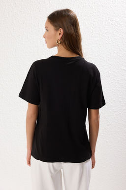 TRENDYOLMILLA Siyah %100 Pamuk Regular/Normal Kal?p Cicek Nak?sl? Orme T-Shirt TWOSS25TS00028  фото 9