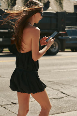 VESTIDO HALTER GLOBO / Negro - Zara фото 10