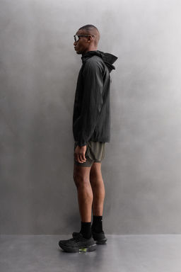 2-IN-1 PERFORATED SHORTS