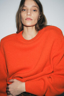 100% WOOL JUMPER WITH SHOULDER PADS - Zara фото 3