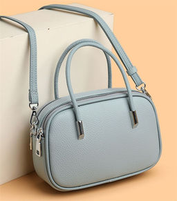 Bags Сумка женская / кожа / 	 0111243