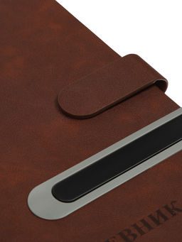 Дневник школьный 1-11 класс, лассе, обложка искуственная кожа коричневая, с хляст, с ручкой   109690