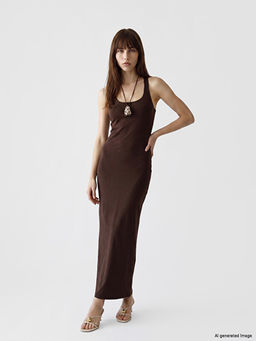 Платье Bodycon с воротником халтер