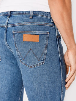 Джинсы мужские