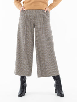 широкие кюлоты прямого силуэта.