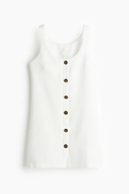 Vestido con botonadura frontal