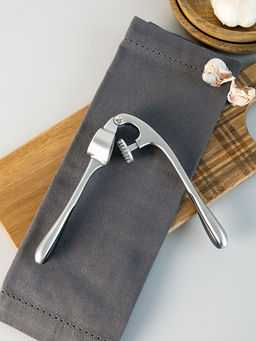 Пресс для чеснока 17х4,3х3,3 серый цинковый сплав / zinc alloy