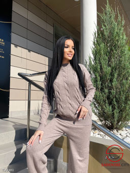 Женский брючный костюм двойка