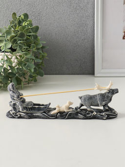 Сувенир "Погонщик оленя" 7,5 см