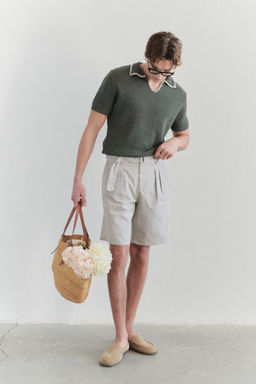 TRENDYOL MAN Limited Edition Erkek Tas Oversize Fit Gabardin Kemer Detayl? Sort & Bermuda TMNSS25SR00025