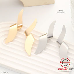 Крупные серьги плоский завиток