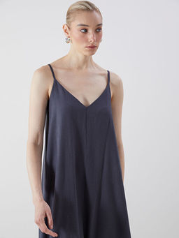 V Yaka Dokulu A Kesim Elbise