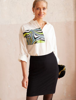 Мини-юбка из эластично поливискозы без подкладки