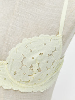 Balenli Dolgusuz Dantelli Ti??rt S?tyen