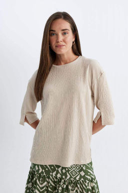 Женская футболка обычного кроя с круглым вырезом и короткими рукавами