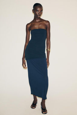 STRAPLESS DRESS