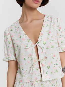 КОМПЛЕКТ ЖЕНСКИЙ (ЖАКЕТ, ШОРТЫ)