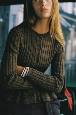 RIBBED PEPLUM CARDIGAN - Zara фото 5