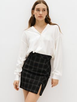 Юбка короткая с разрезом