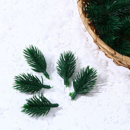 Декор «Ветки ели мини» набор 100 шт., размер 1 шт. — 4.5×3×3 см