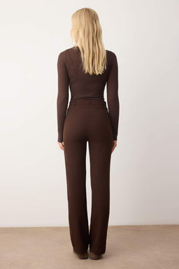 Koyu Kahverengi Kal?n Esnek Kumas Straight/Duz Kesim Nervur Dikisli Pantolon TWOAW26PL00027