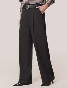 D24.284 Брюки женские черный