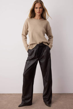 Vizon Yumusak Dokulu Tas Islemeli Triko Kazak TWOAW26KZ00009 - Trendyolmilla фото 2