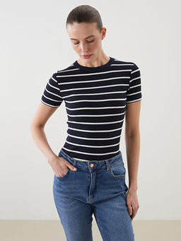 Bisiklet Yaka ?izgili Kad?n Ti??rt