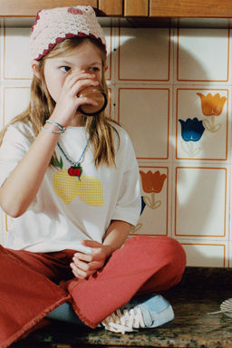 CAMISETA PARCHE TOMATES / Blanco roto - Zara фото 6