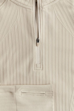 Top de deporte seamless en DryMove con cremallera - H&m фото 5