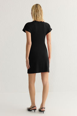 TRENDYOLMILLA K?rm?z? Bodycone/Vucuda Oturan Buzgu/Drape Detayl? Mini Orme Elbise TWOSS25EL00086  фото 3