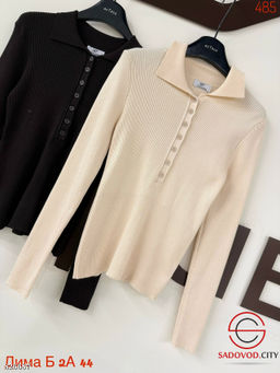 Кофта женская однотонная с пуговицами