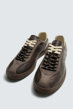 ZAPATILLA METALIZADA ESTILO RETRO / Marr?n - Zara фото 5