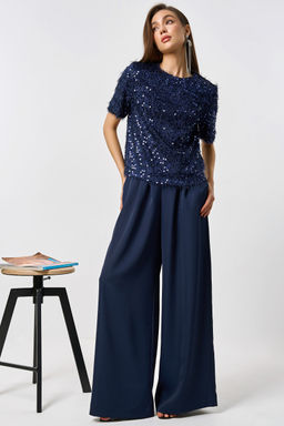 Блузка прямого силуэта из трикотажа с пайеткой синяя