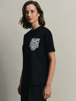 Футболка с объёмным кружевным принтом / Zarina  фото 4