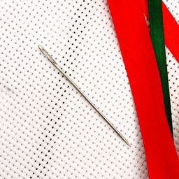 Вышивка лентами на канве Красные маки, набор для творчества