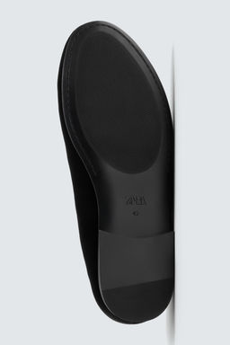 VELVET-EFFECT LOAFERS - Zara фото 6