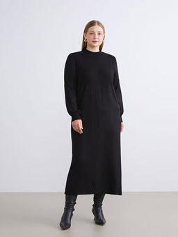 Dik Yaka Triko Elbise