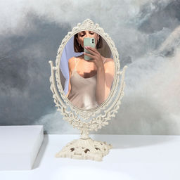 Зеркало настольное, двустороннее, с увеличением, зеркальная поверхность 8,5 × 12,1 см, цвет бронзовый